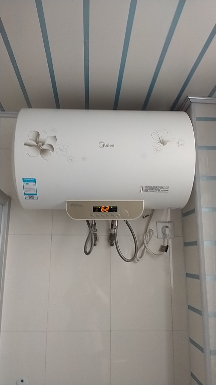 专业维修热水器
