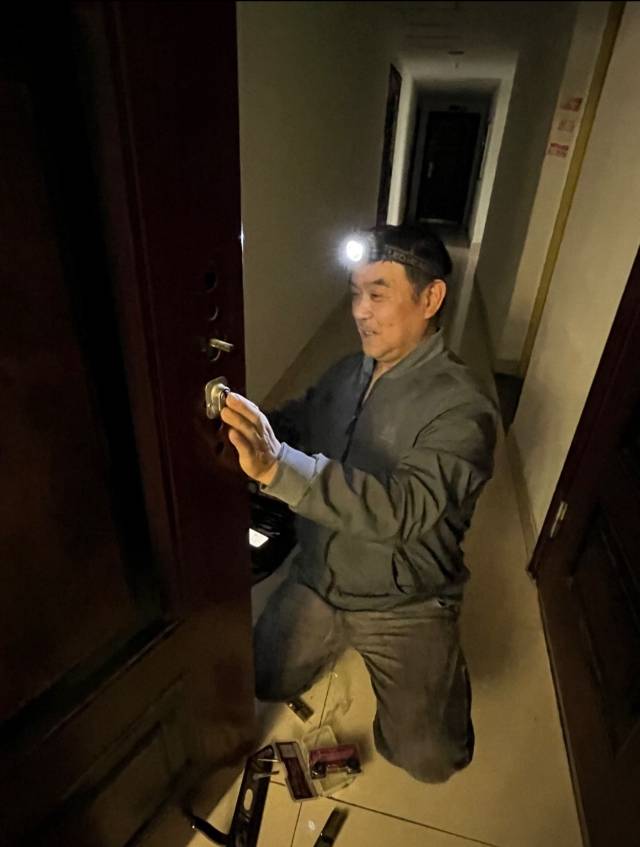 遵义开锁换锁配钥匙