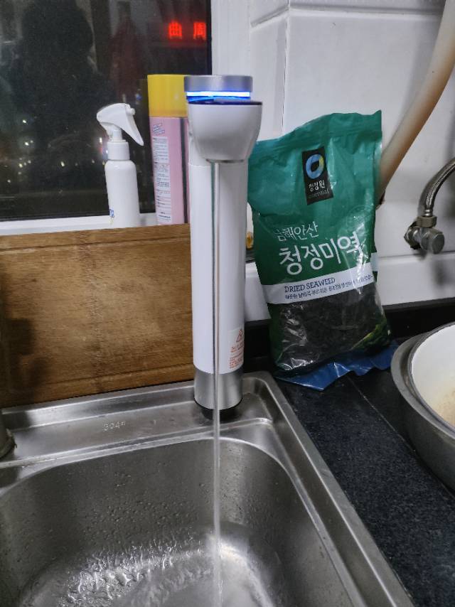 安装净水机，热水器，烟机