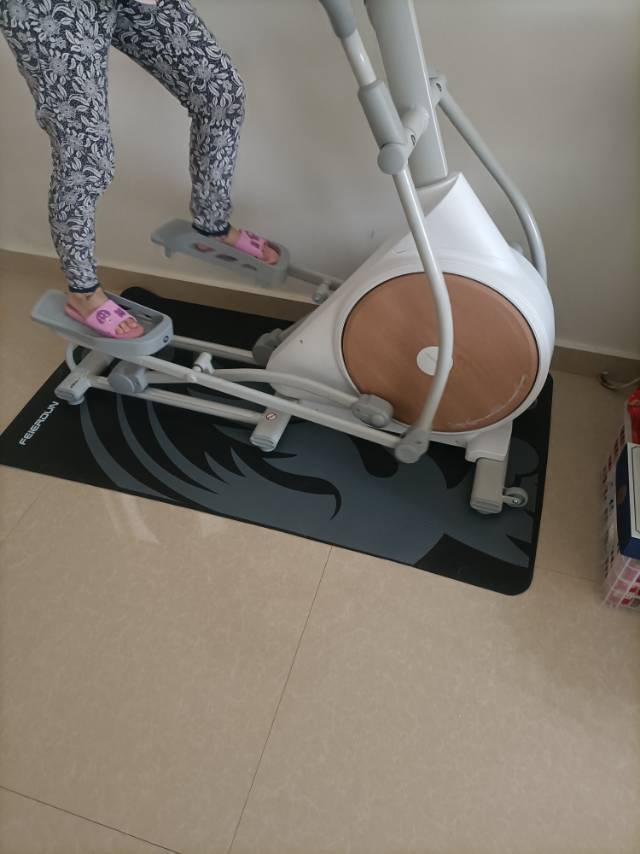 专业的师傅用专业的工具干专业的安装工程