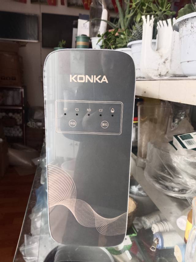 洋县我服务的净水器品牌，康佳，新飞，夏新，容声，红米，格美，格卡诺，青梅，皇鼎共计11个品牌，2015年——2019前按装的，是这些品牌的都是反渗透净水器，大多数都是2年——8年的老客户，另外帮20多位干净水器的同行送店里来维修上百个品牌的净水器，
