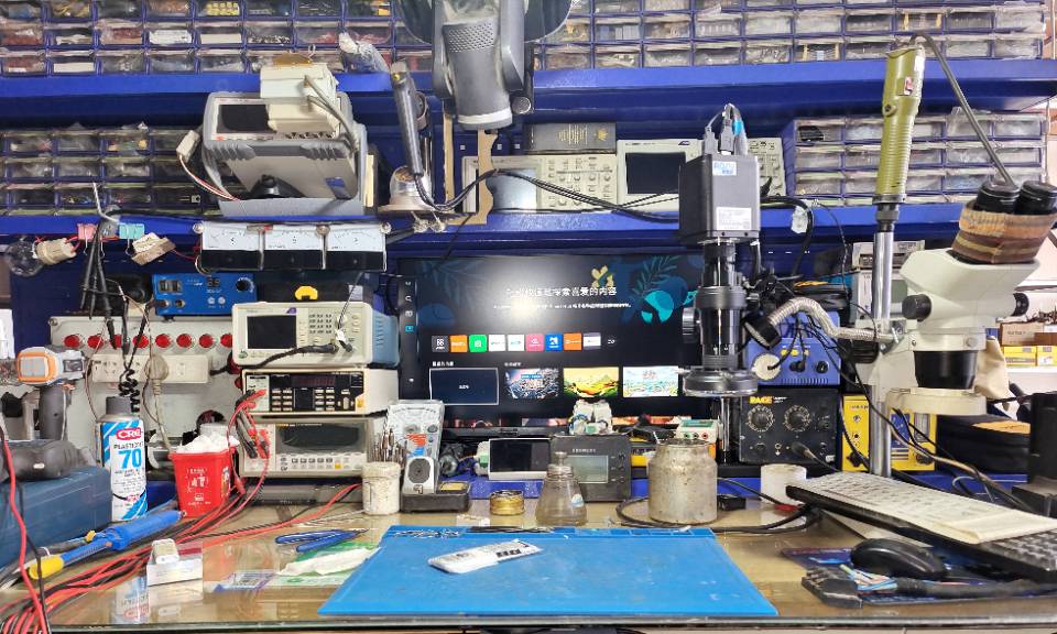 液晶变频空调主板维修工作室