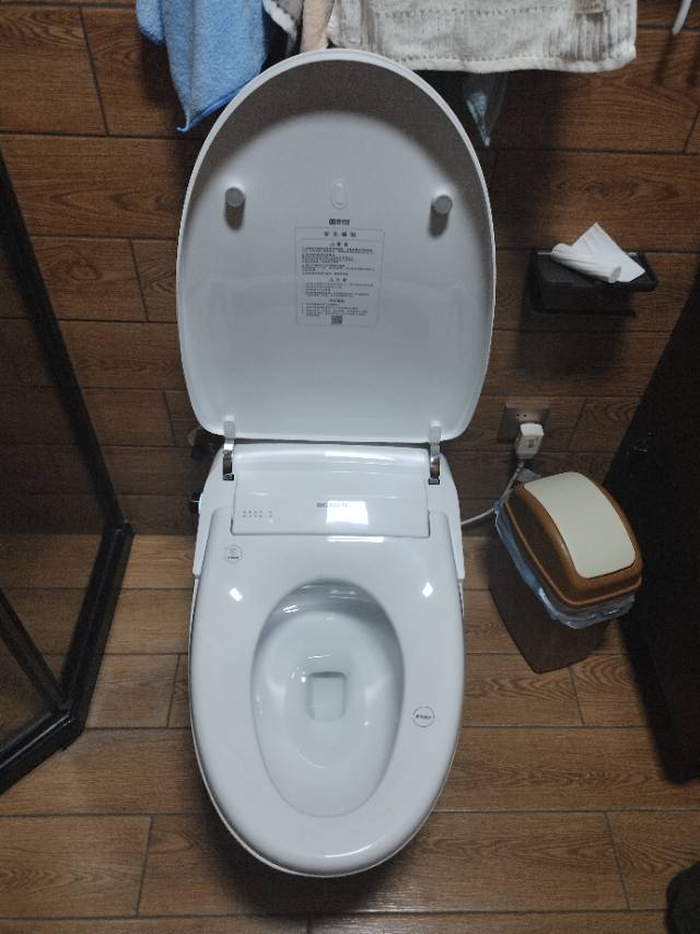 便洁宝智能马桶维修