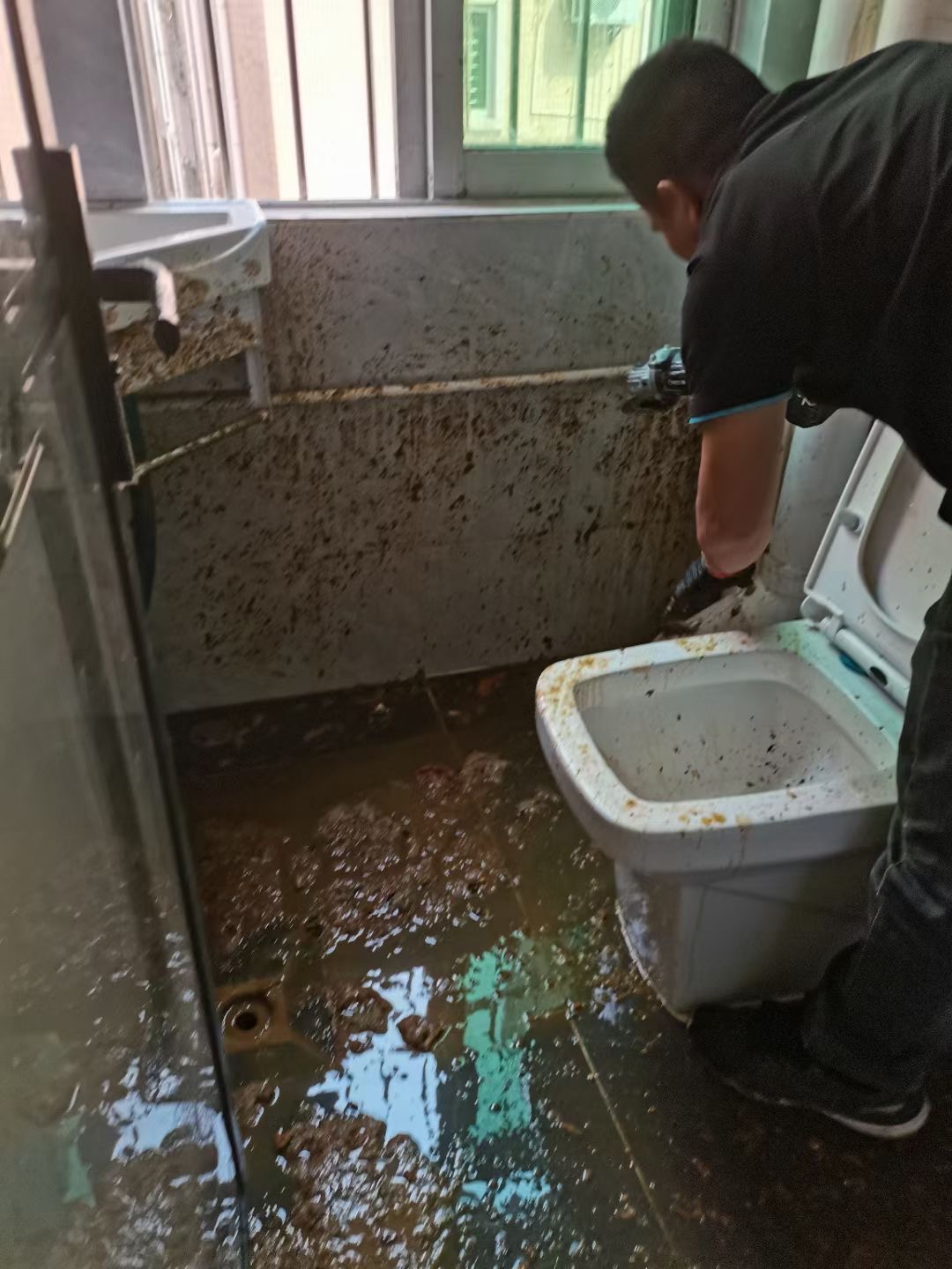 低价 疏通厕所 下水道 清理化粪池