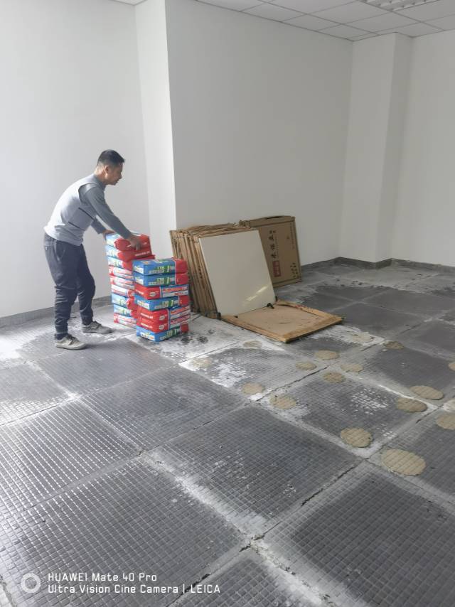 地板翻新