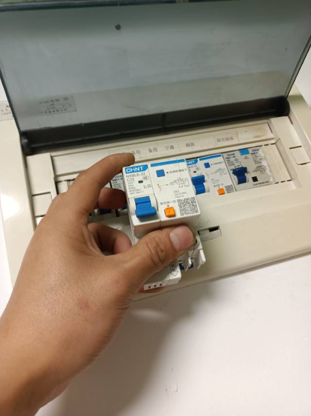 深圳多年的多年的专业水电师傅管道疏通24小时快速上门