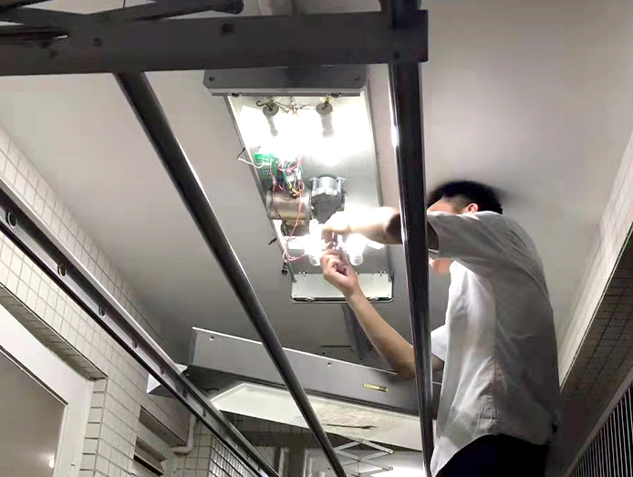 广州晾衣架维修更换钢丝绳电动晾衣架安装
