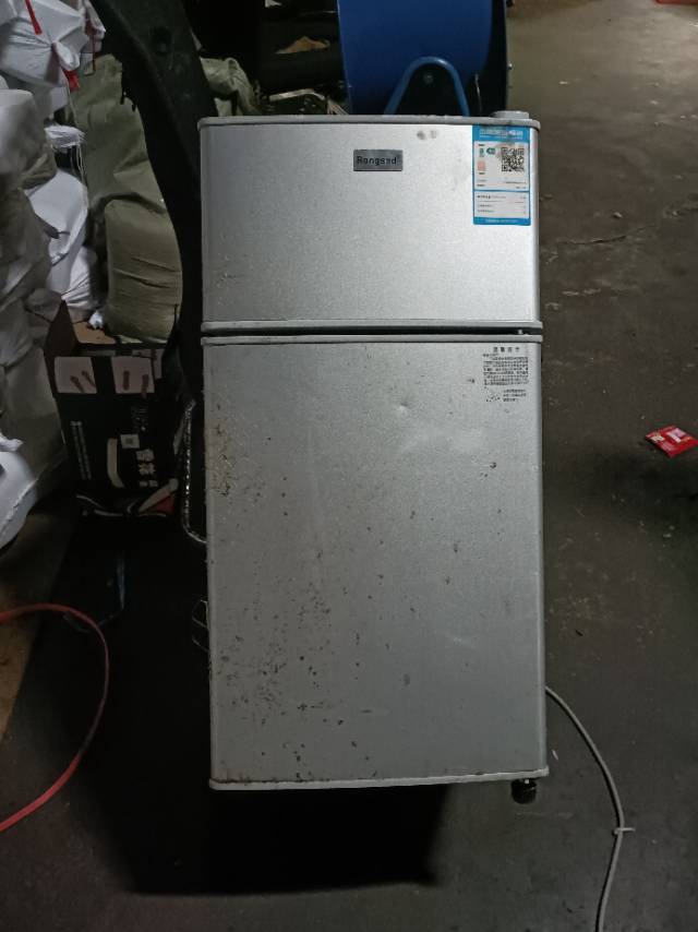 正在搬砖，风雨无阳痿