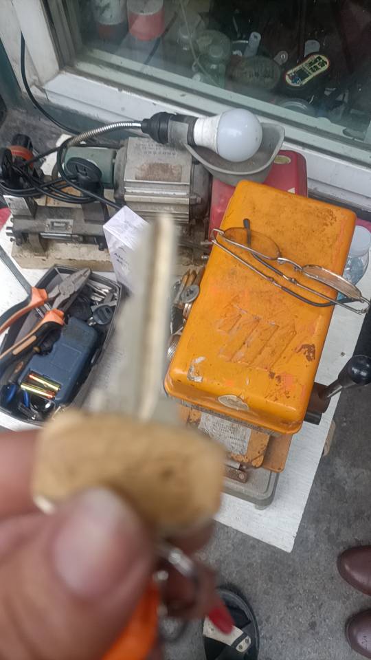 开锁换锁换锁芯修锁