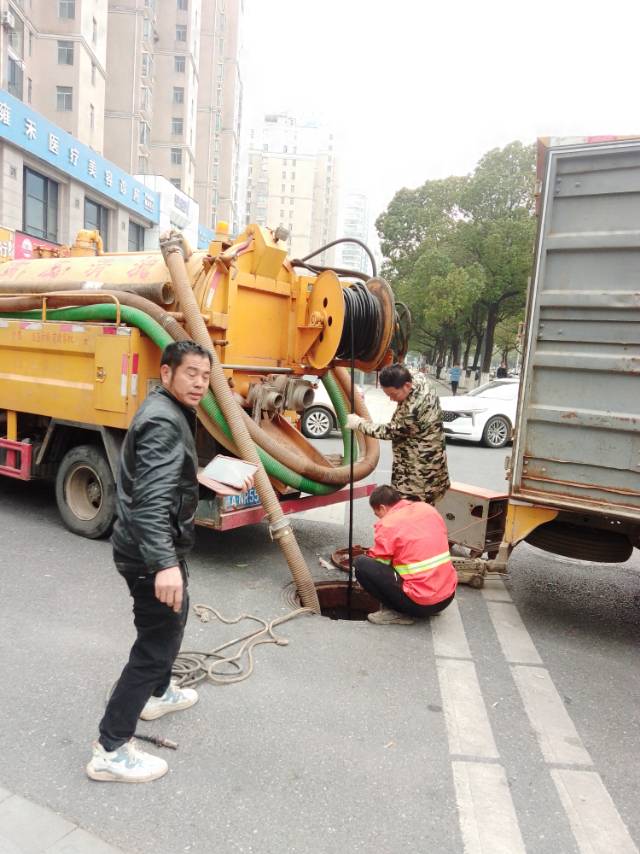南昌专业下水道疏通马桶地漏菜池维修水管漏水改造