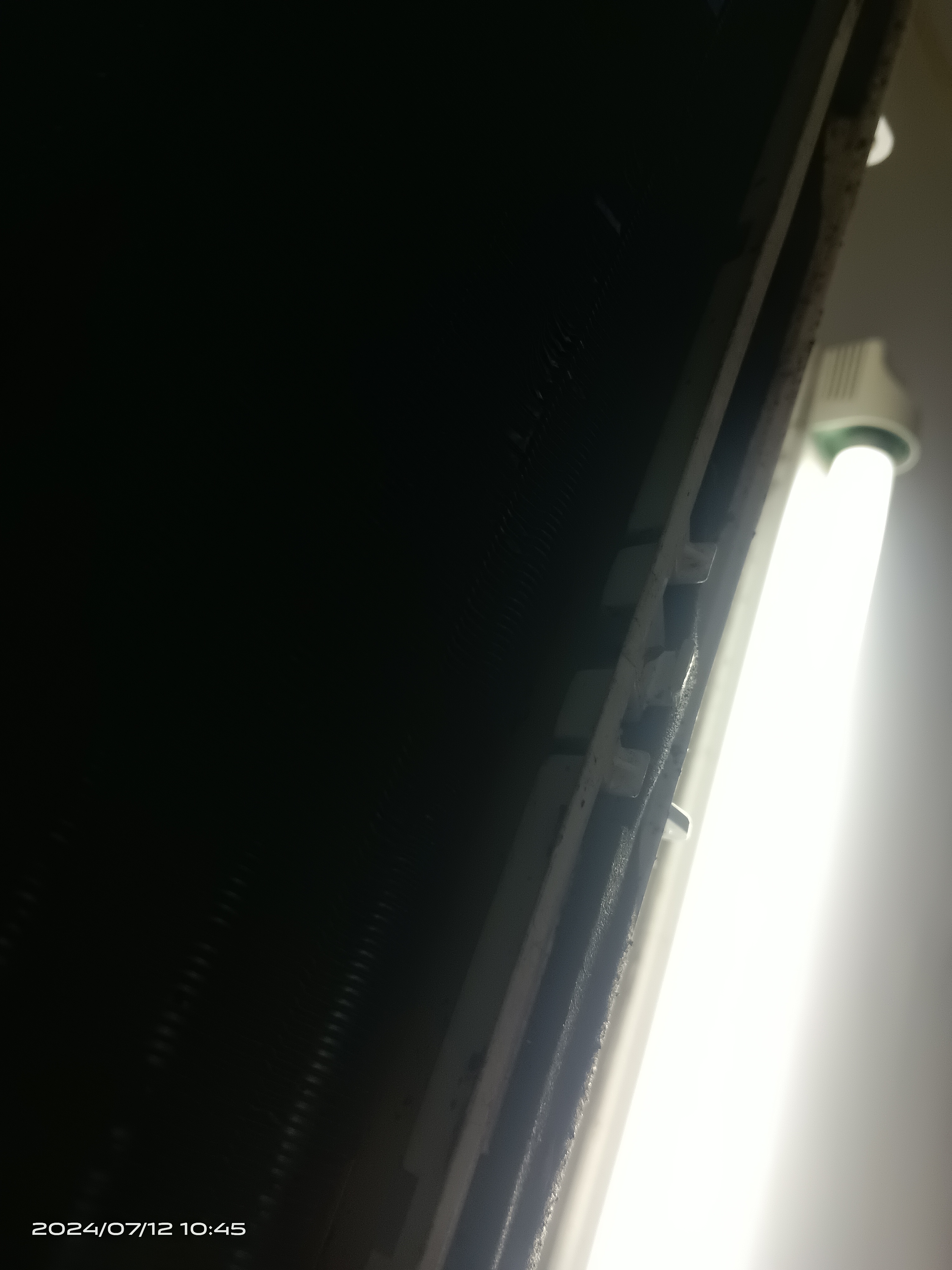 修台格力空调漏水
