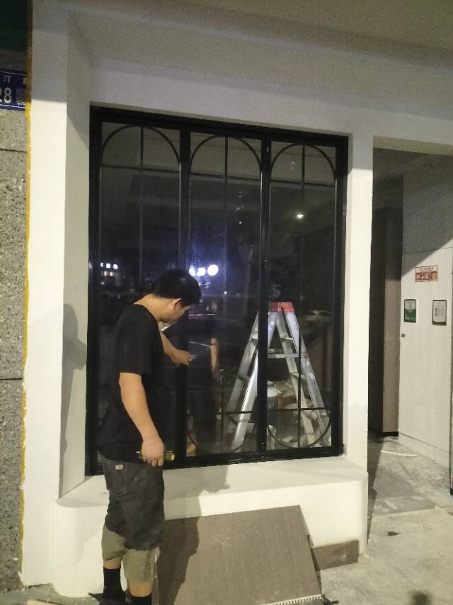 宁波玻璃门维修，自动感应门维修，电子门禁维修