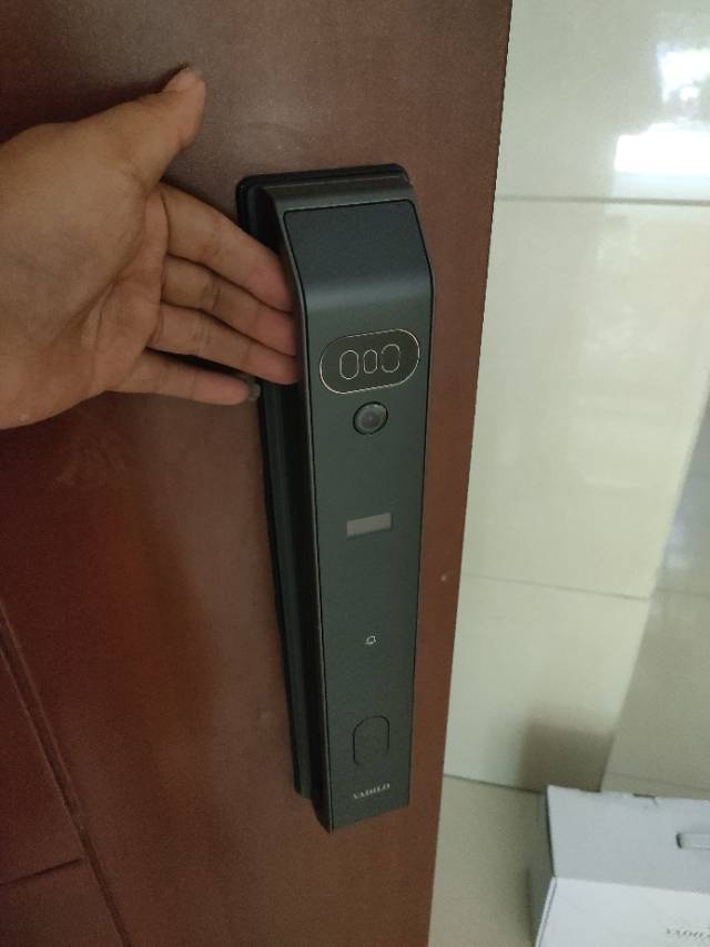专业安装指纹锁