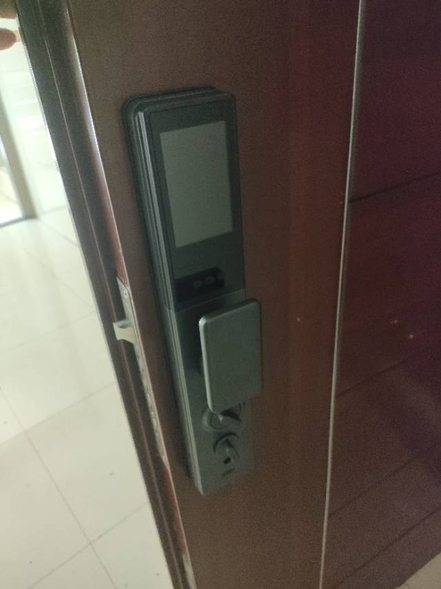 专业安装指纹锁
