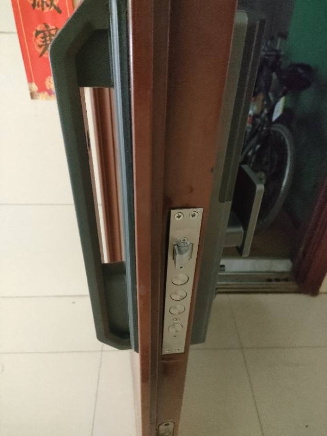 专业安装指纹锁
