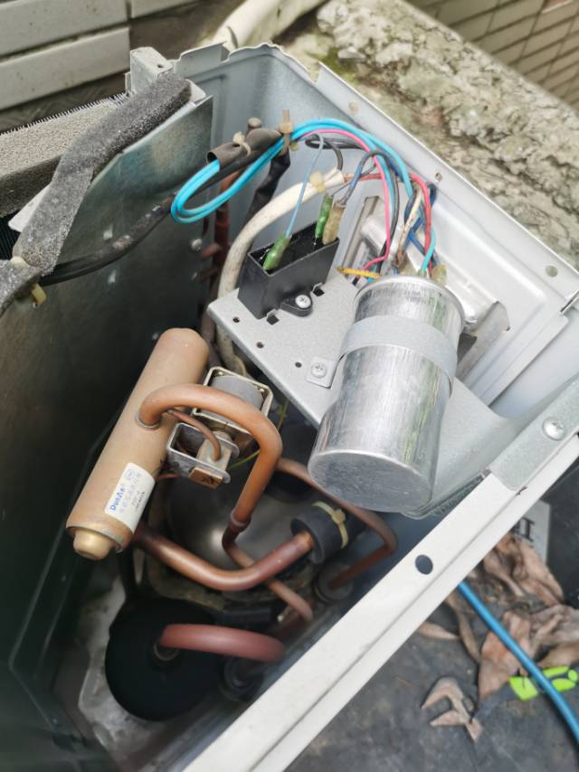 空调壁挂炉燃气灶维修