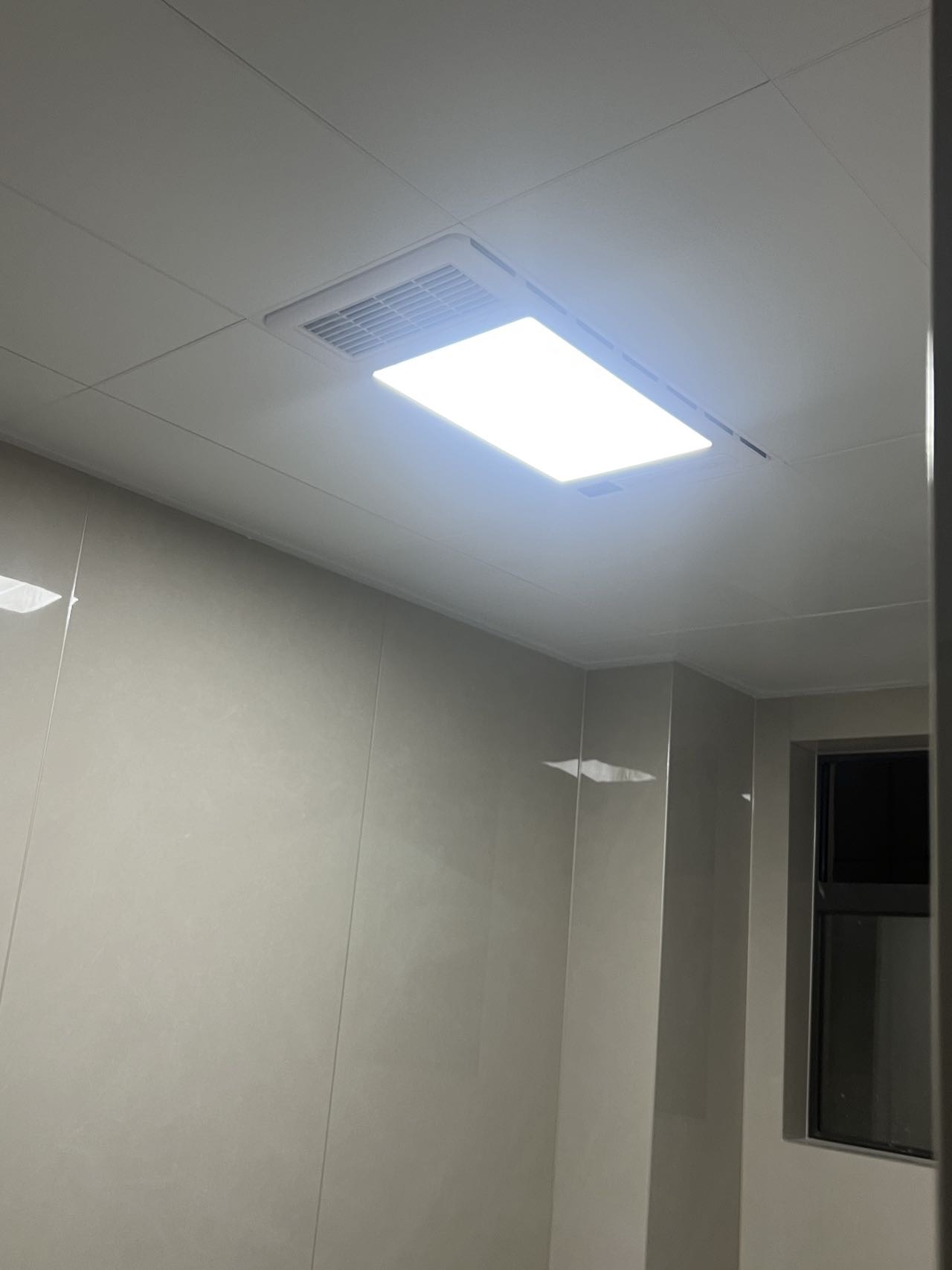 家用维修电工师傅