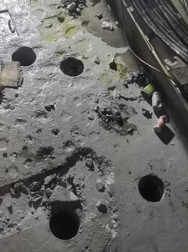 专业钻孔，切割，拆除。技术一流，设备先进，服务满意。