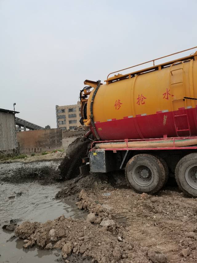 广州南沙番禺区附近疏通厕所下水道清理化粪池污水池