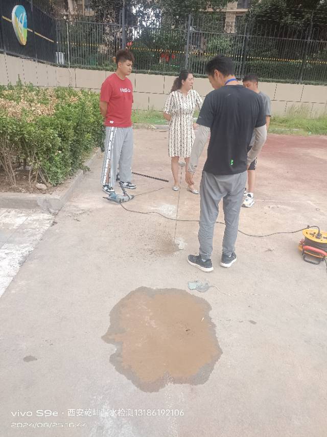 西安莲湖区某小学室外暖气管漏水检测