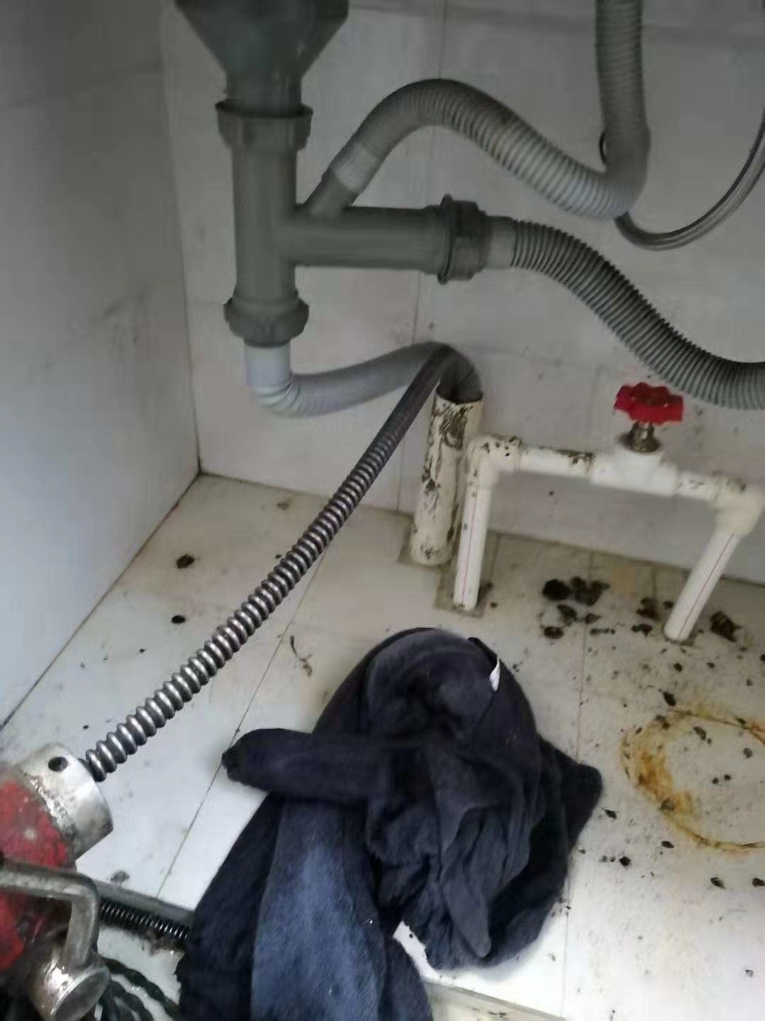 疏通厨房厕所马桶下水道打捞手机首饰水管维修