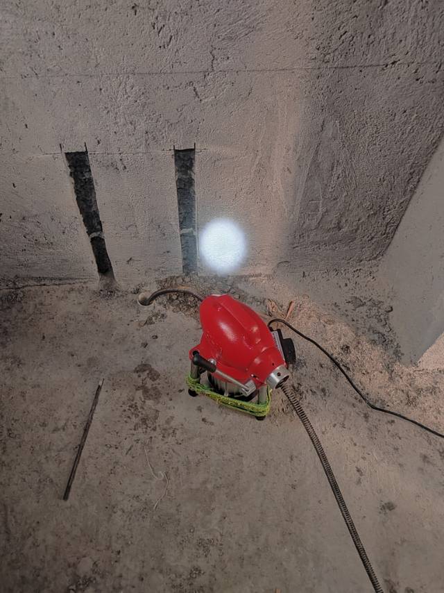 装修泥沙堵塞下水管