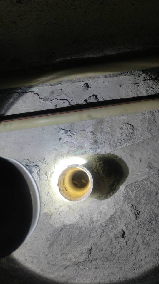装修泥沙堵塞下水管