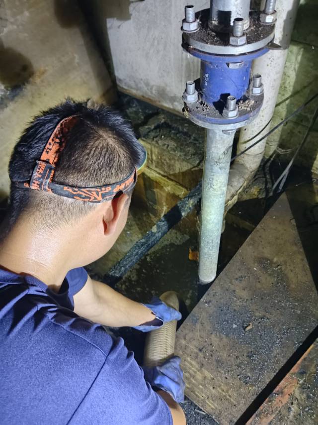 专业疏通下水道，高压清洗车清洗
