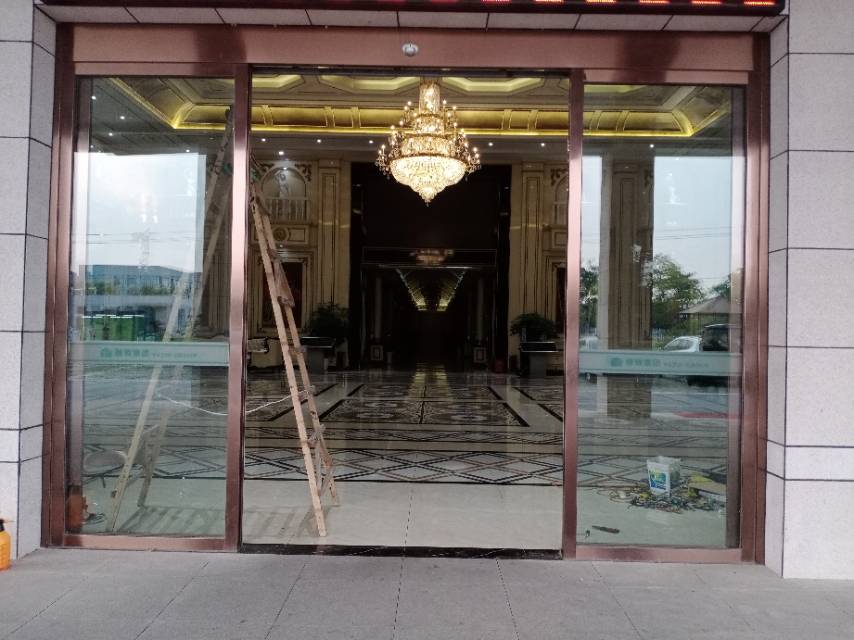 南京建邺区电动门维修安装，自动感应门维修，门禁刷卡人脸维修