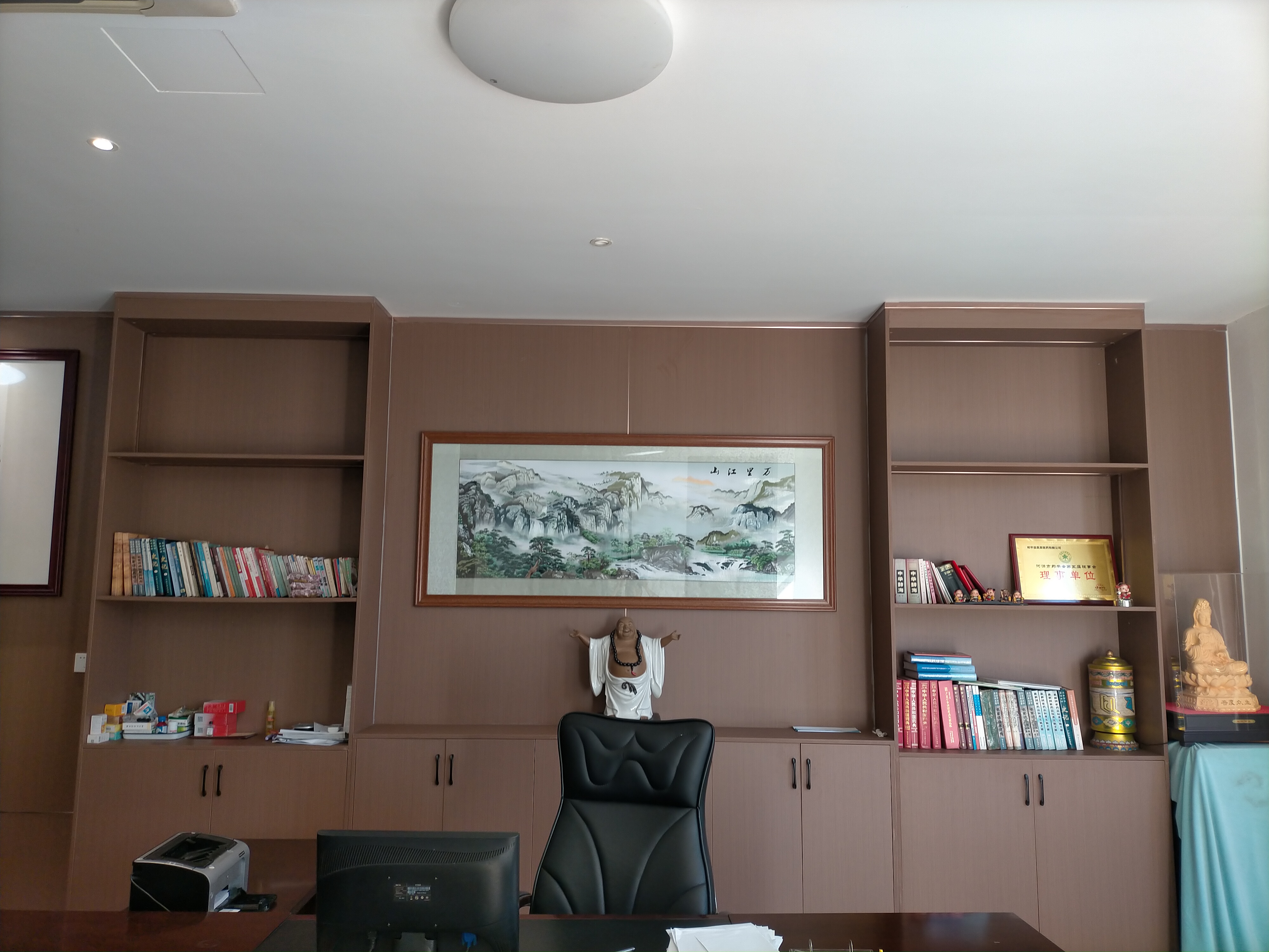 装饰画、卫浴、屏风、家具、电视背景安装，室内装修、美缝、门套、护角……