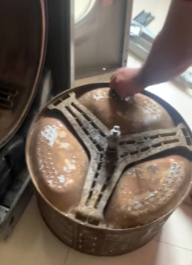 洗衣机清洗维修，地暖清洗，空调清洗维修充氟