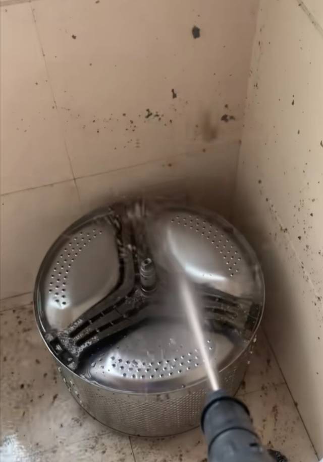 洗衣机清洗维修，地暖清洗，空调清洗维修充氟