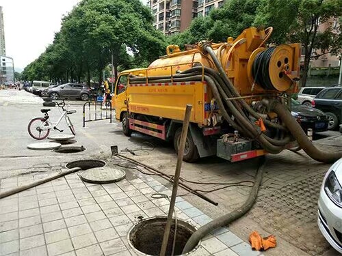 武冈市专业疏通，清理化粪池