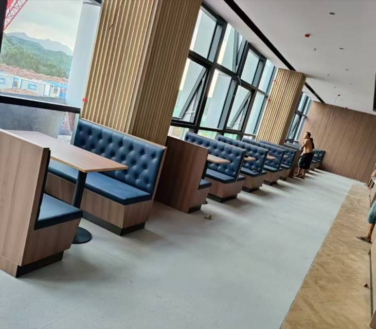餐饮家具搬运安装完工