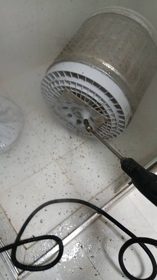 上门为客户清洗波轮洗衣机