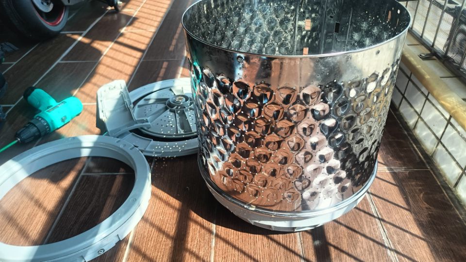 锦绣华景全拆清洗一台波轮洗衣机