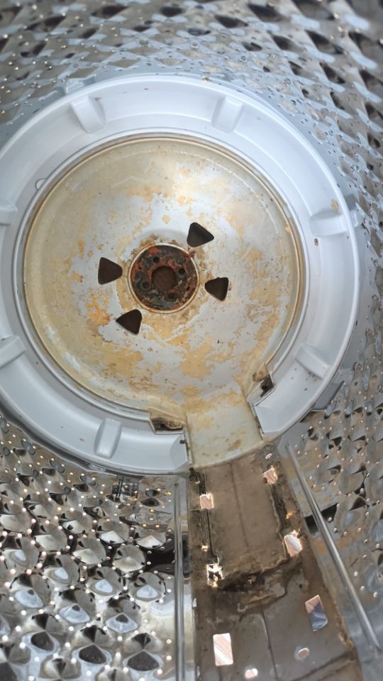 锦绣华景全拆清洗一台波轮洗衣机