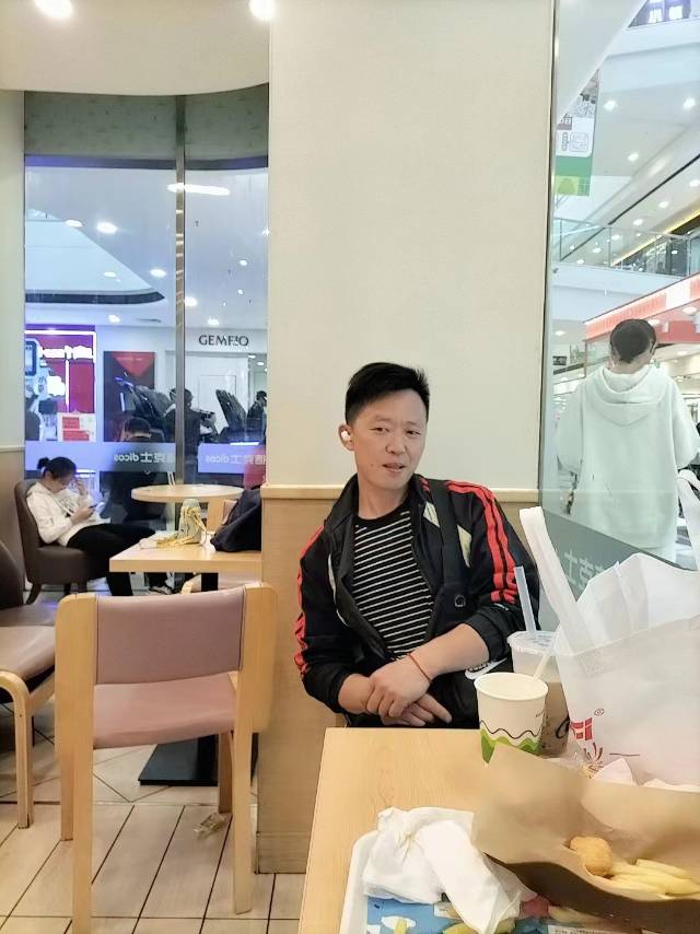 专业疏通管道，化粪池清理，卷闸门维修