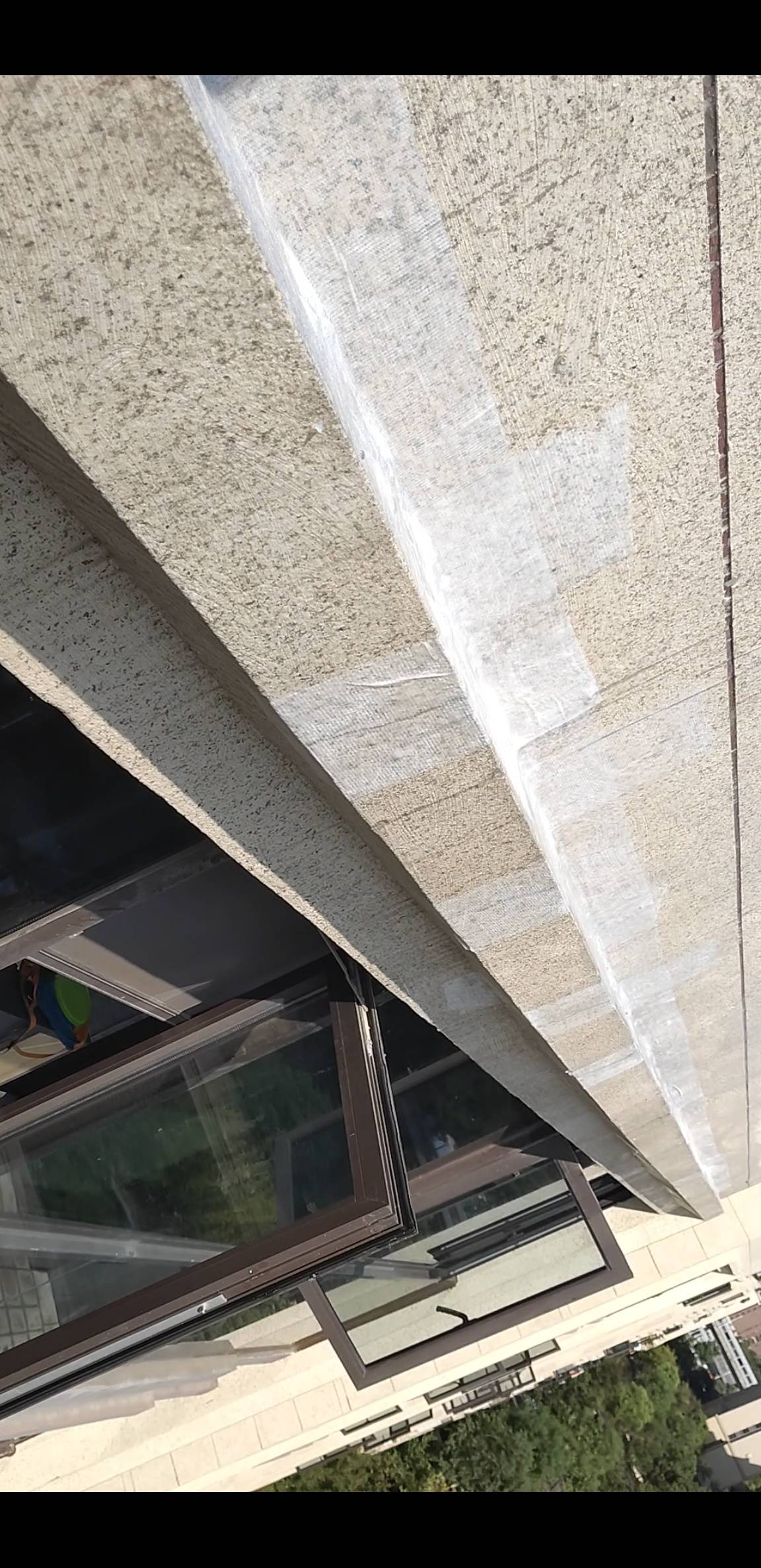 专业防水补漏，免费上门检测，诚信服务，质量保证，楼顶渗水，阳台渗水，飘窗渗水，卫生间渗水，外墙渗水，地下室渗水，厂房渗水，