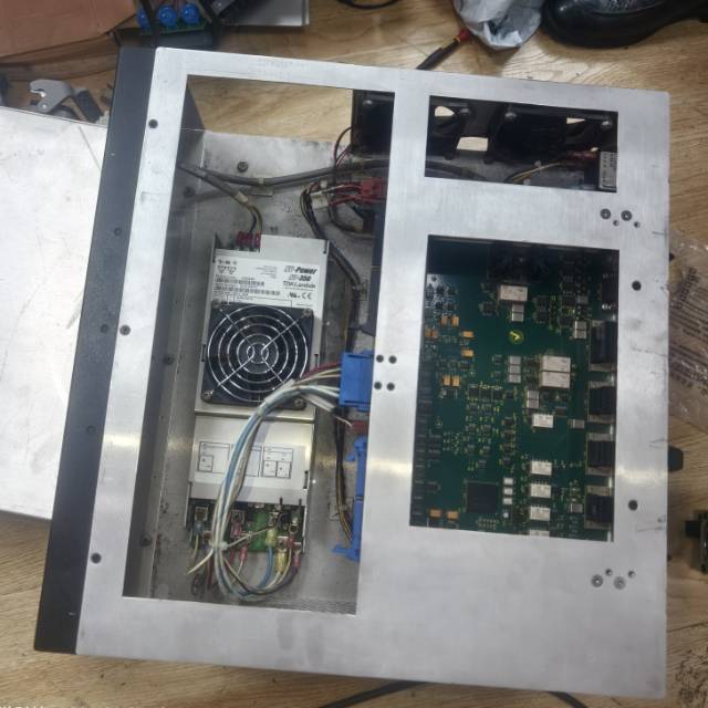 MTS疲劳试验机控制器维修