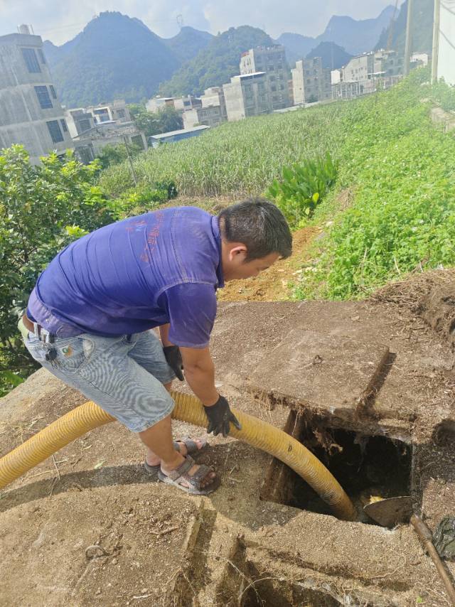 靖西市专业疏通清理化粪池服务