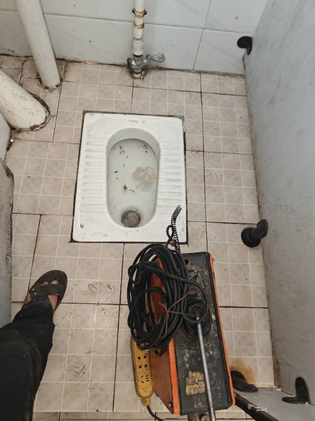 靖西市专业疏通清理化粪池服务