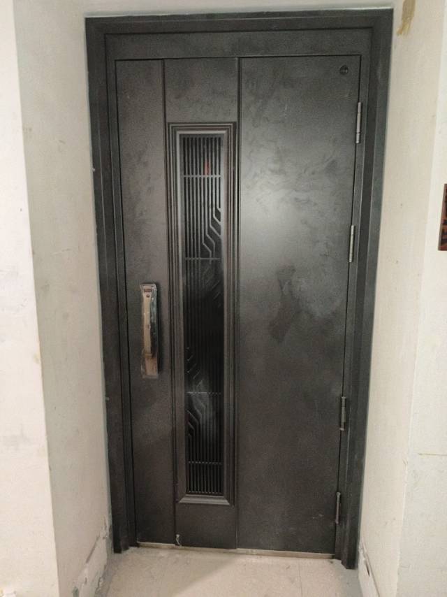 安过的门