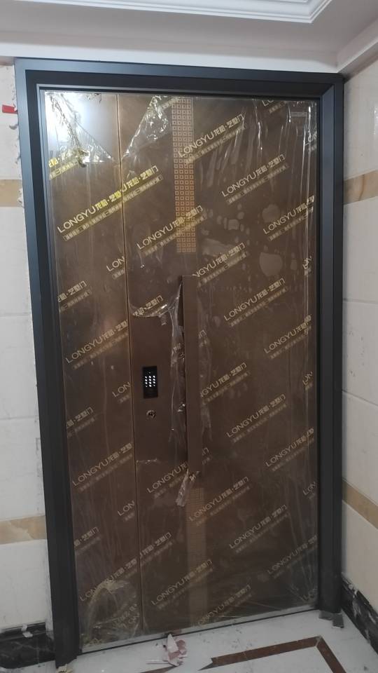 安装防盗门指纹锁
