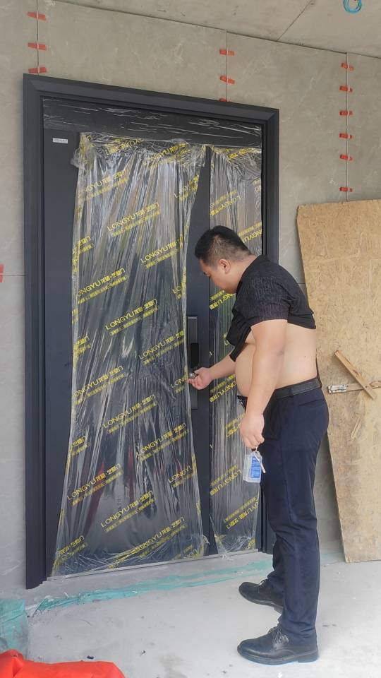 专业安装防盗门指纹锁