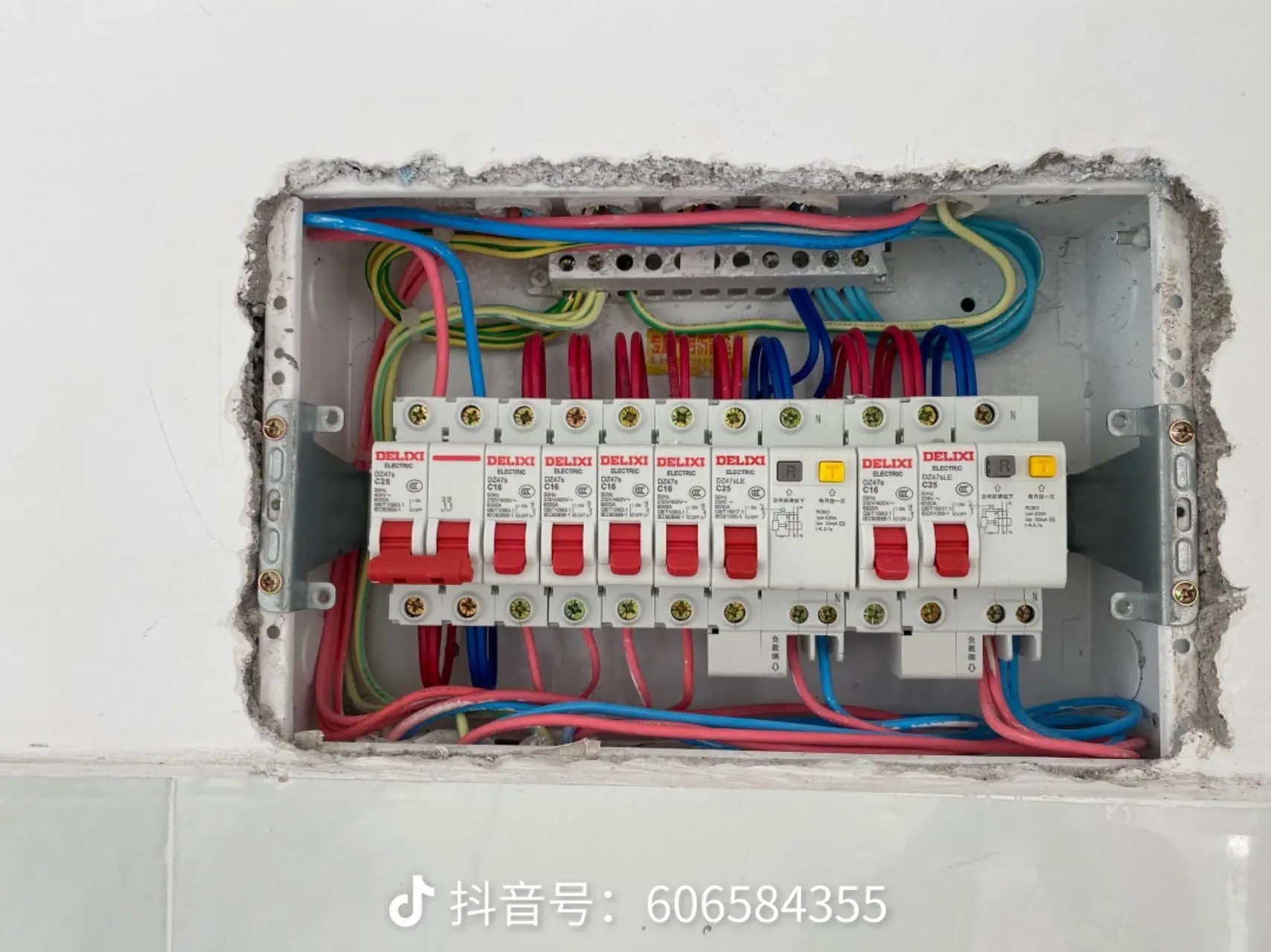 二十四小时维修电话