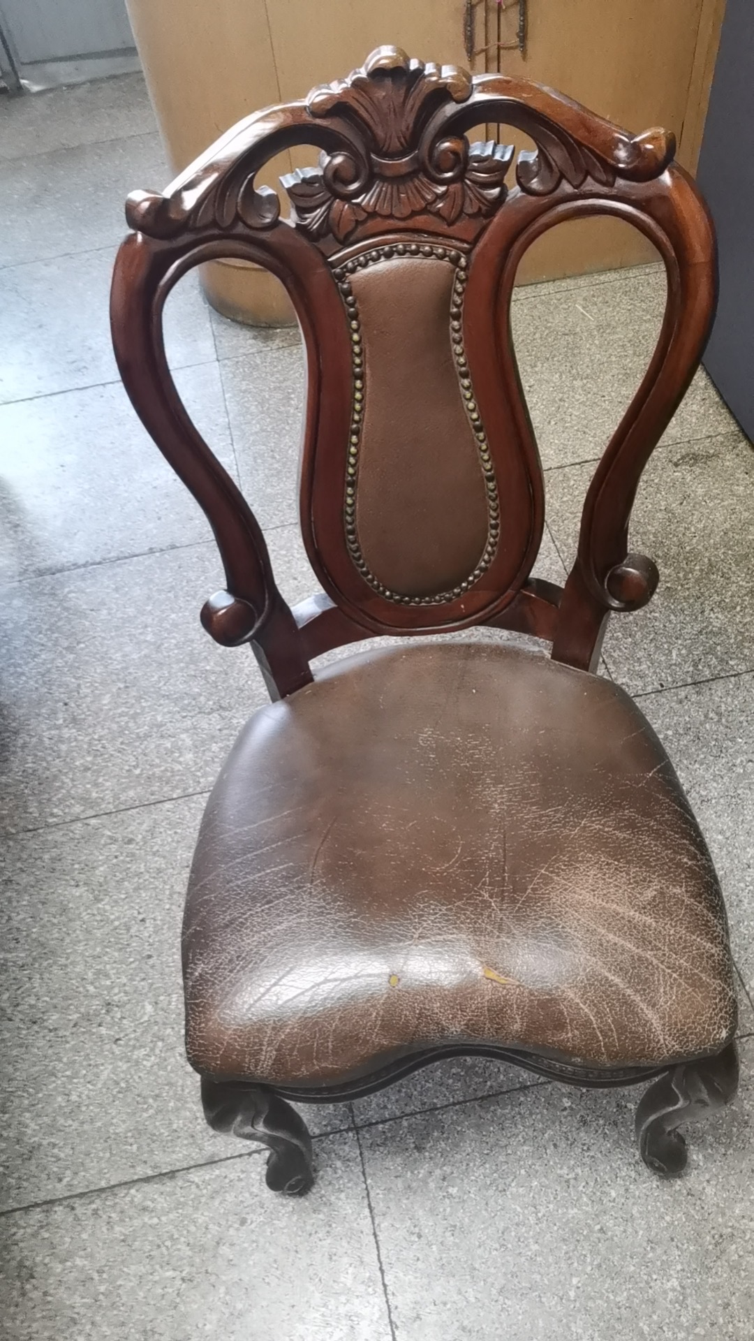 青岛沙发维修翻新换皮
