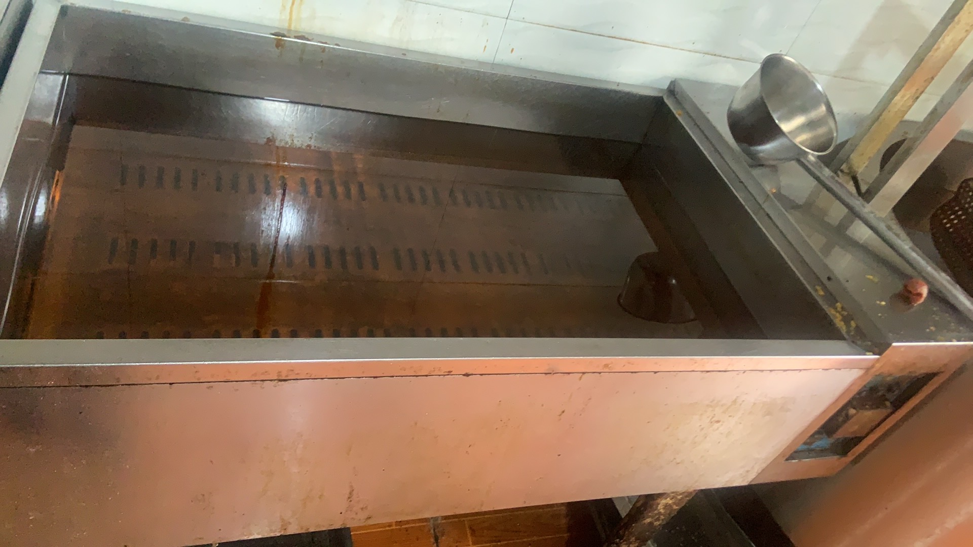 寻找油炸锅师傅急修