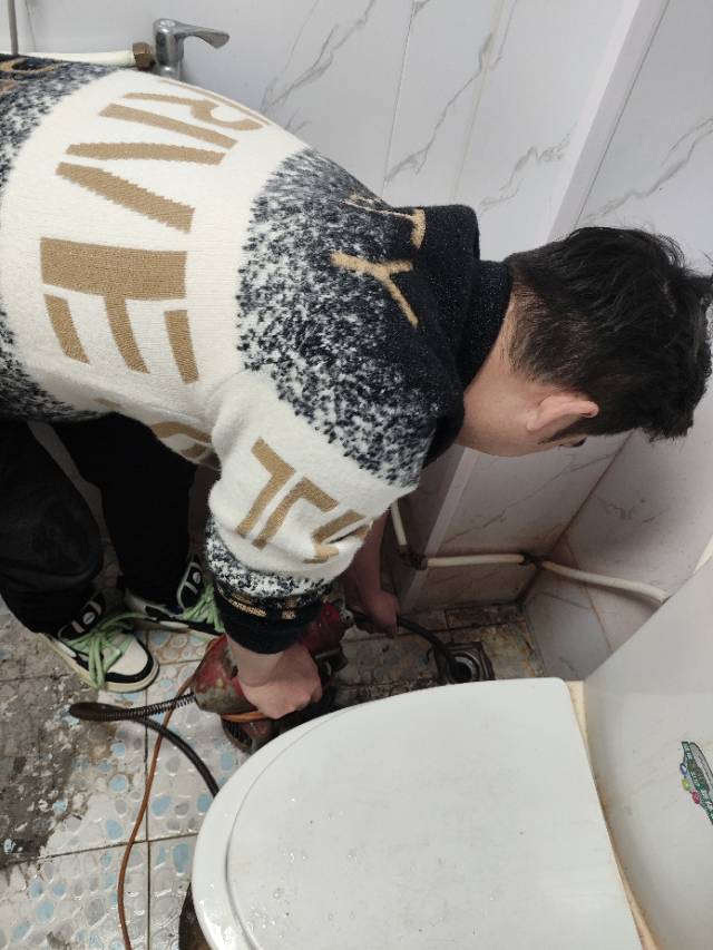 专业疏通管道 抽污水 清淤