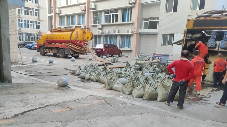 蔡师傅真诚为您服务！